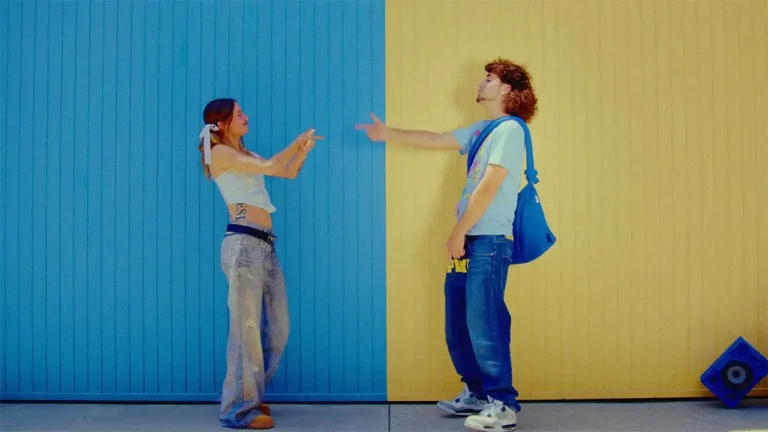 Canción Flashbacks de la Cantautora catalana Kyne junto a Joven Greko