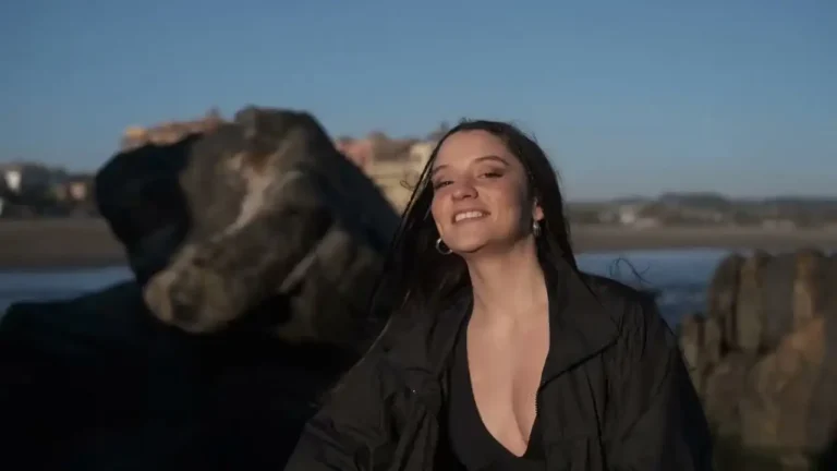 Canción Una Vida Mejor de la Raper chilena LaFé