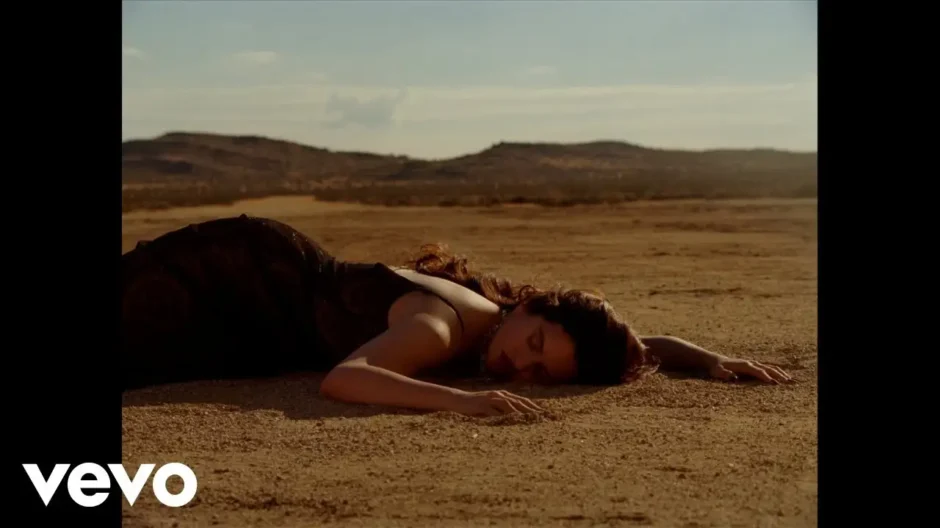 Sauvignon Blanc – ROSALÍA: amor, renuncia al lujo y un futuro dorado | Canciones Nuevas de Rosalía | EstrenoMusical