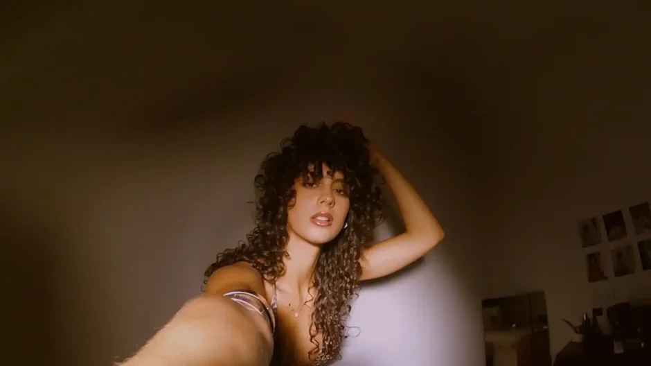 Testigo de Lur: estar presente en el recuerdo, pero ausente en la realidad | Canciones Nuevas | EstrenoMusical