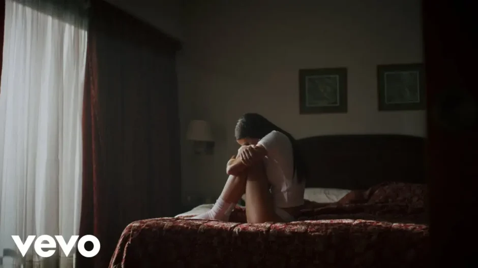 Angustia Existencial de Olivia Wald refleja el miedo a volver a sentir tras una ruptura, mezclando ansiedad, dudas y esa sensación constante de no saber qué hacer con lo que te pasa | Canciones Nuevas | Estreno Musical