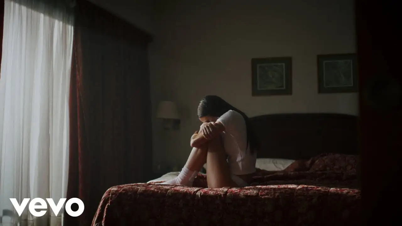 Angustia Existencial de Olivia Wald refleja el miedo a volver a sentir tras una ruptura, mezclando ansiedad, dudas y esa sensación constante de no saber qué hacer con lo que te pasa | Canciones Nuevas | Estreno Musical