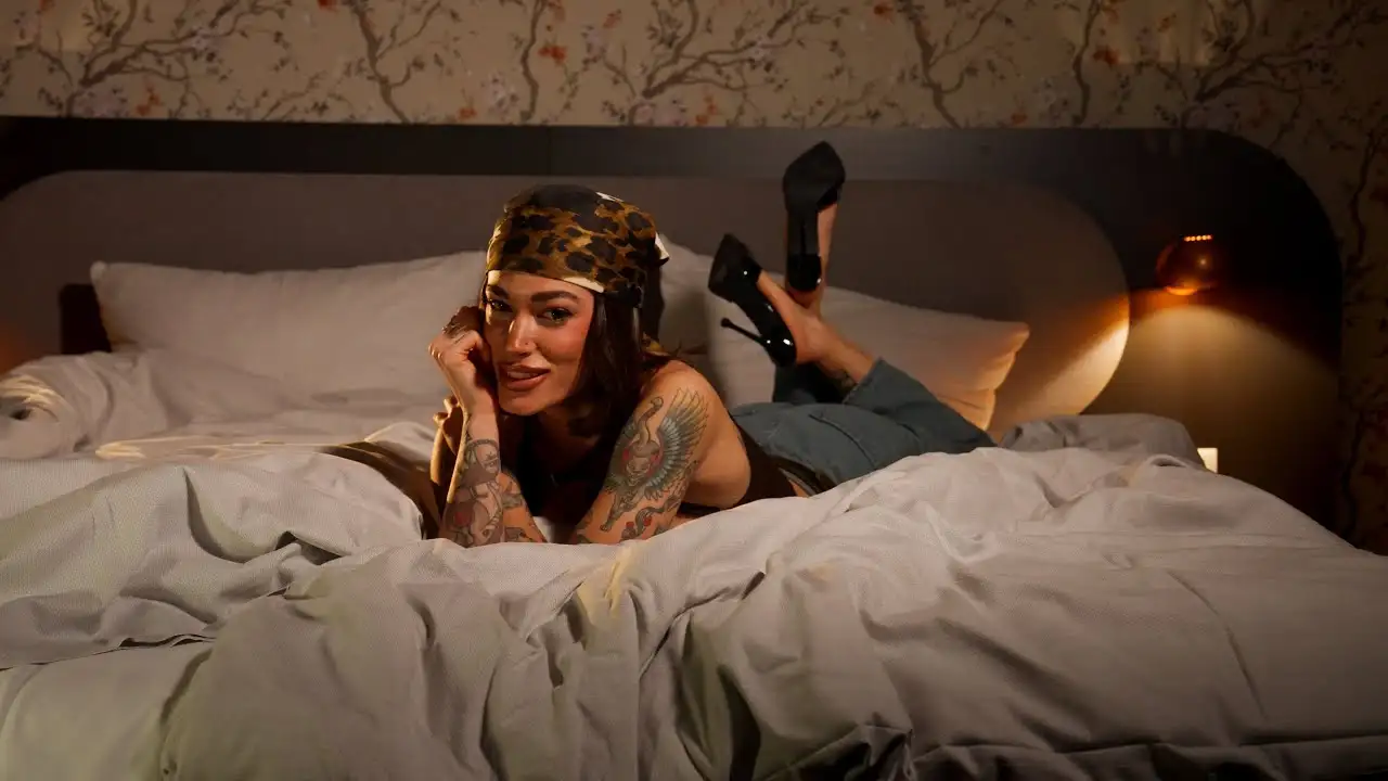 Fuiste el MVP de Sandra Groove mezcla ego, nostalgia y amor intenso, reflejando lo difícil que es superar a alguien que marcó el nivel demasiado alto | Canciones Nuevas | Estreno Musical