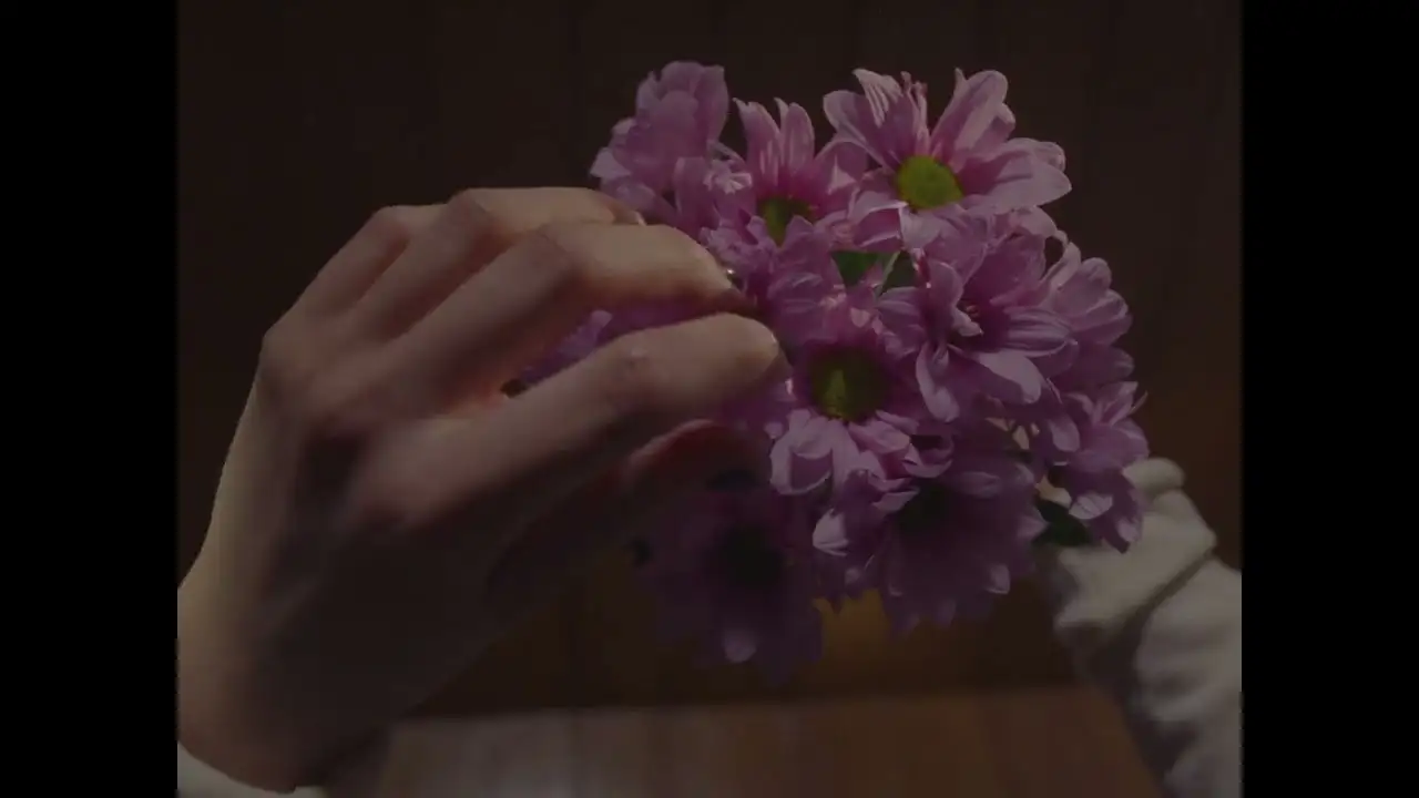 Pendiente De Mi de Lusillón: cuando no quieres volver pero tampoco quieres que te olviden | Estreno Musical