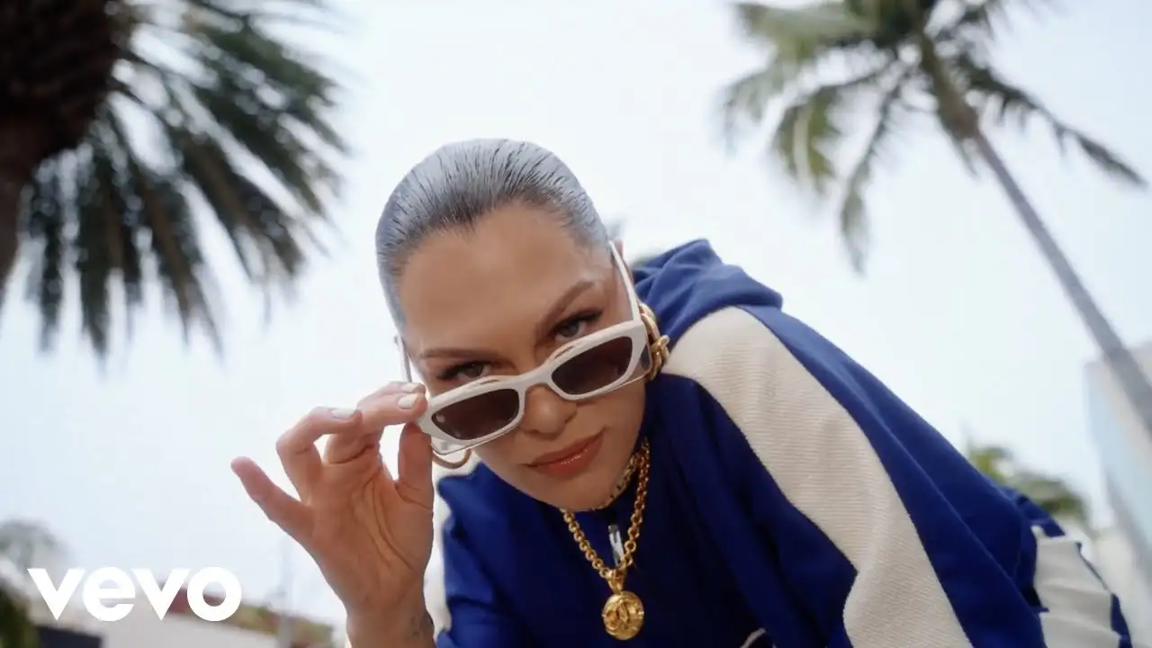 California de Jessie J: el precio de perseguir tus sueños sin renunciar a quién eres escuchado en Estreno Musical