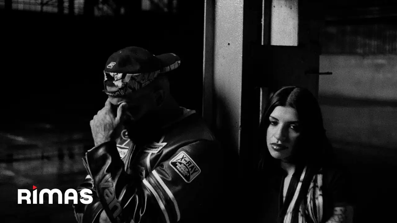 De Chamaquitx de Eladio Carrión y Cazzu: el éxito se construye cuando nadie cree en ti escuchado en Estreno Musical
