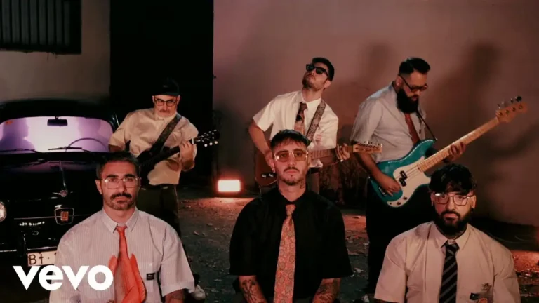 Rayden regresa con Chiquita Movida y “Ojos SuperOcho” un tema groove repleto de energía y actitud retro pop