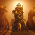 Lindsey Stirling & ARKAI convierten el poder del dinero en una batalla de emociones con “King of Coins”