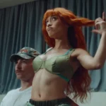 Nezza convierte la atracción en un juego de provocación con Sweat