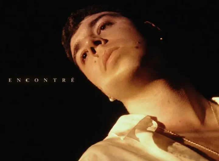Quevedo lleva su mirada canaria al amor inesperado en "Te Encontré" visto en Estreno Musical