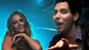 Gabe Saporta cumple 47 años: el músico que pasó del pop punk a conquistar las pistas de baile